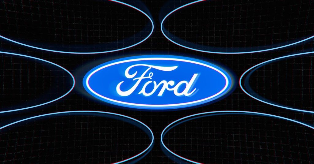 Ford mengirim dan menjual kendaraan yang tidak lengkap dengan chip yang hilang