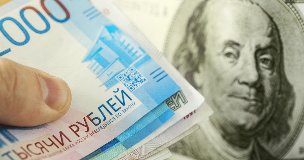 Rubel Rusia telah mencapai kurang dari satu sen setelah Barat memperketat sanksi