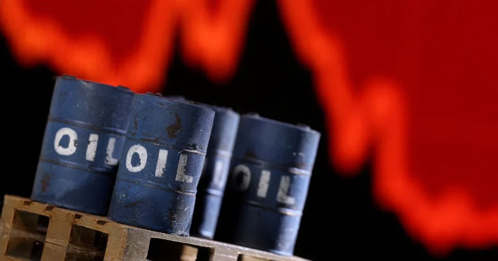 Wall Street mengangkat saham, minyak jatuh karena para pemimpin dunia menekan Rusia