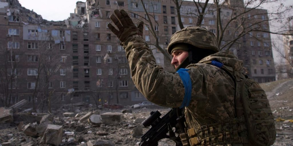 Pasukan Rusia terikat memerangi pasukan Ukraina di Mariupol: Inggris Raya