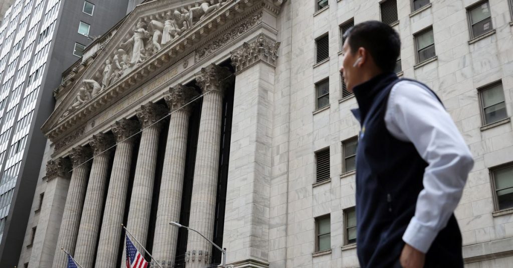 Wall Street naik karena risalah Federal Reserve memenuhi ekspektasi