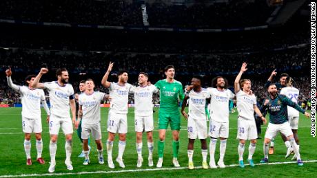 Real Madrid merayakan kemenangan luar biasa atas Manchester City.