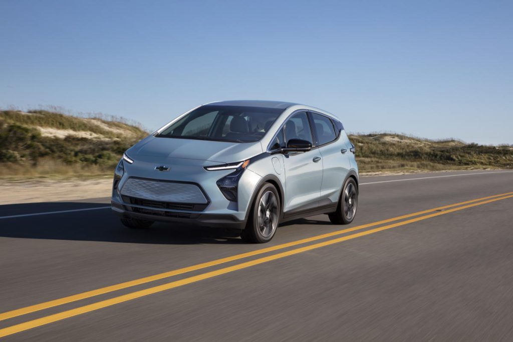 General Motors Turunkan Harga Chevrolet Bolt 2023, Jadi Mobil Listrik Termurah di Amerika