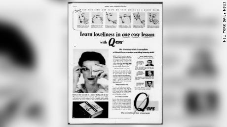 Pada 1940-an, Q-Tips dipasarkan kepada wanita sebagai alat untuk rutinitas kecantikan mereka.