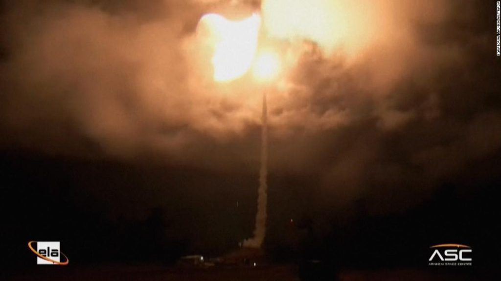 NASA meluncurkan roket pertama dari Pusat Luar Angkasa Australia