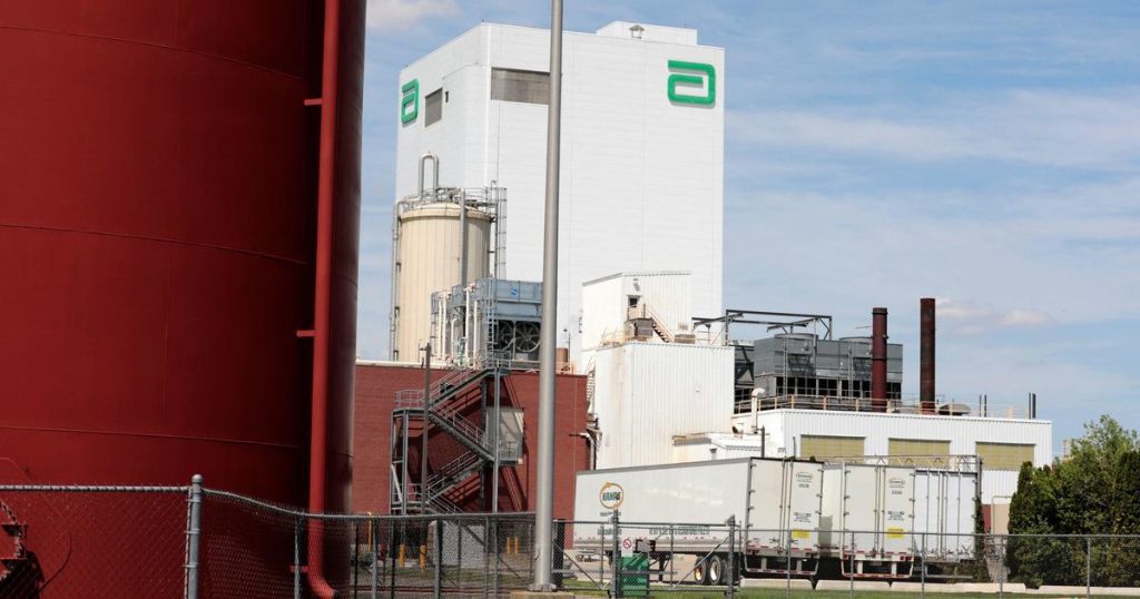Abbott, produk susu bayi yang penutupan pabriknya menyebabkan kekurangan, melanjutkan produksi