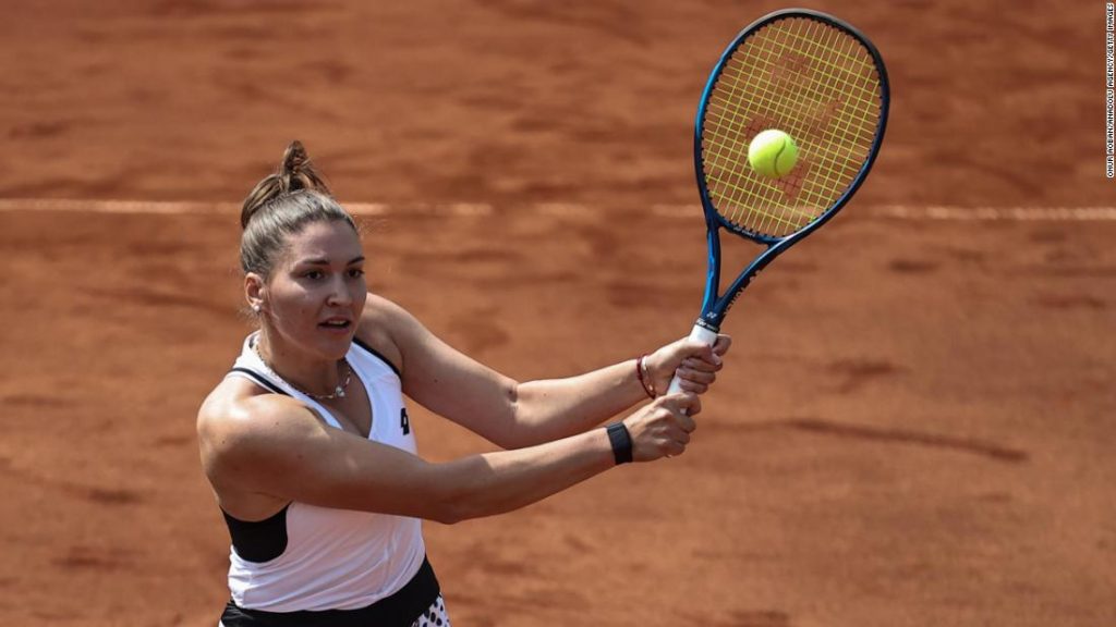 Natila Dzalamidze: Petenis kelahiran Rusia pindah kewarganegaraan untuk menghindari larangan di Wimbledon