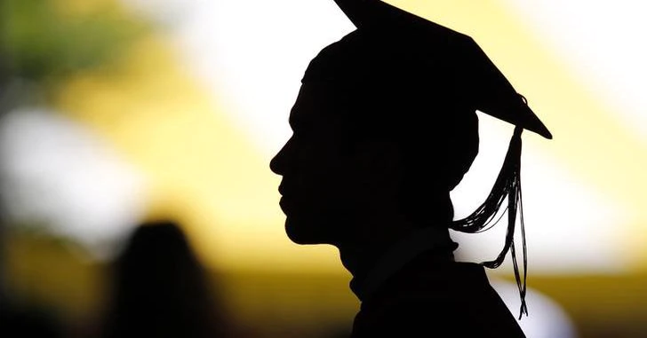 Perusahaan teknologi AS membatalkan tawaran pekerjaan, membuat lulusan perguruan tinggi berebut