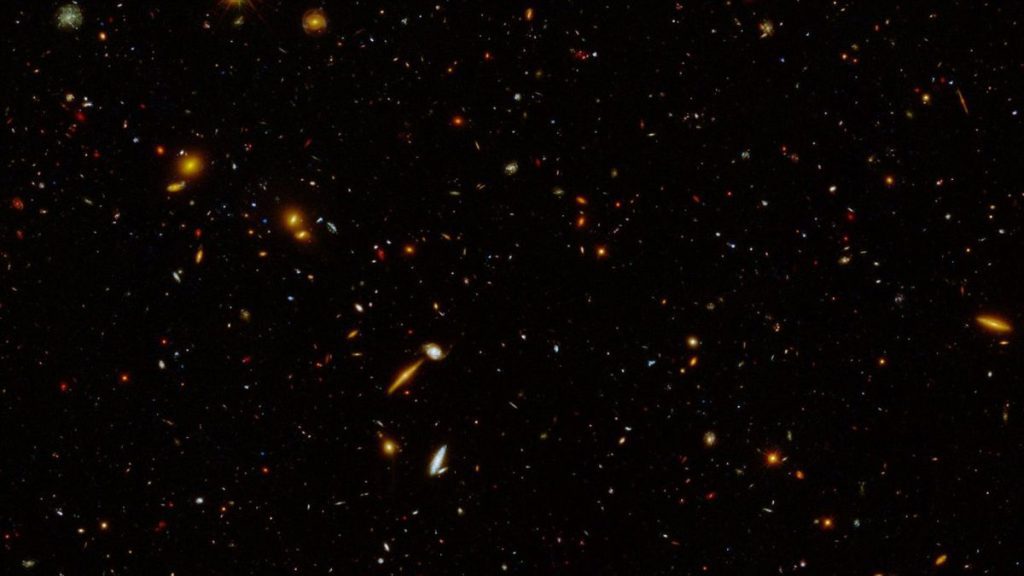 Teleskop Luar Angkasa Hubble menunjukkan 5.000 galaksi kuno yang berkilauan