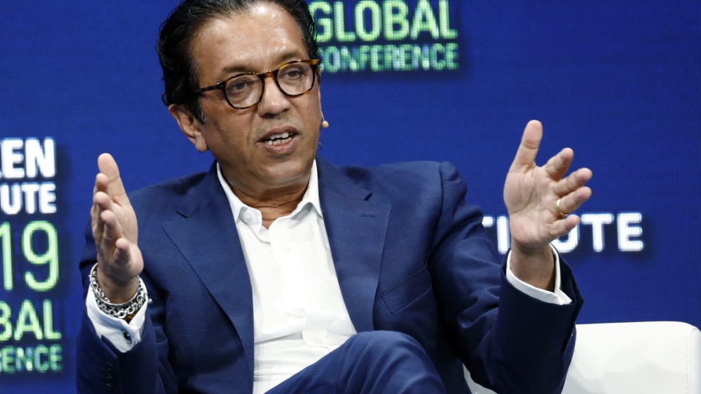 Eksekutif SoftBank Top Rajeev Misra mengundurkan diri dari Vision Fund