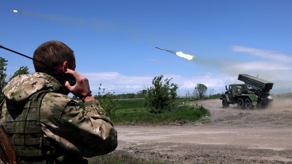 Intelijen Inggris mengatakan Rusia membawa lebih banyak pasukan cadangan lebih dekat ke Ukraina