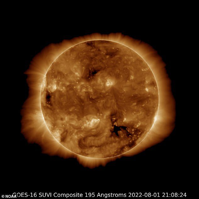 Solar Dynamics Observatory NASA menangkap gambar matahari kita ini pada 8 Januari 2022