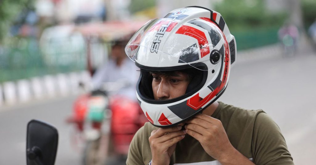 Helm yang didanai negara India menjanjikan 'udara bersih' dalam pertempuran melawan kabut asap musim dingin