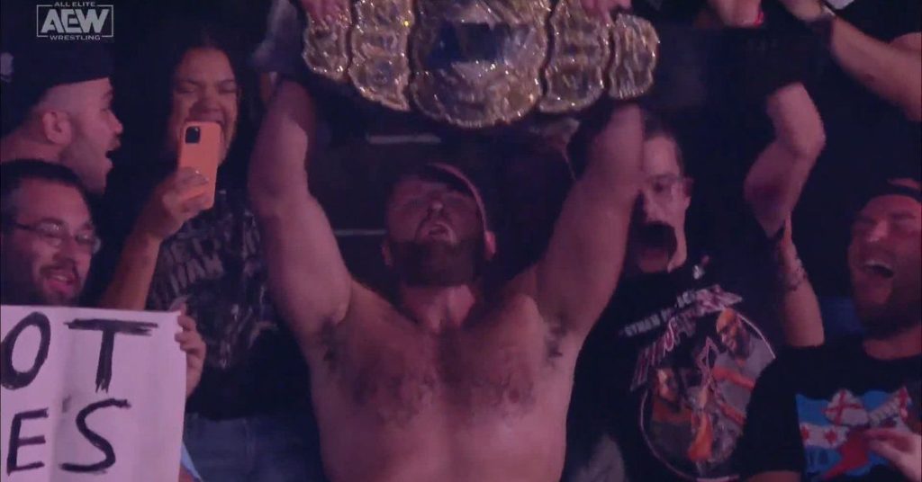 Jon Moxley mendominasi CM Punk untuk menyatukan gelar AEW World