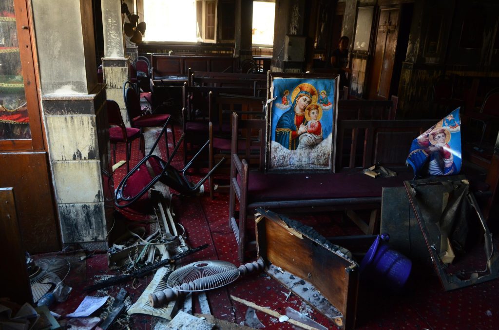 Kebakaran di sebuah gereja Koptik di Kairo menewaskan 41 orang, termasuk 10 anak-anak