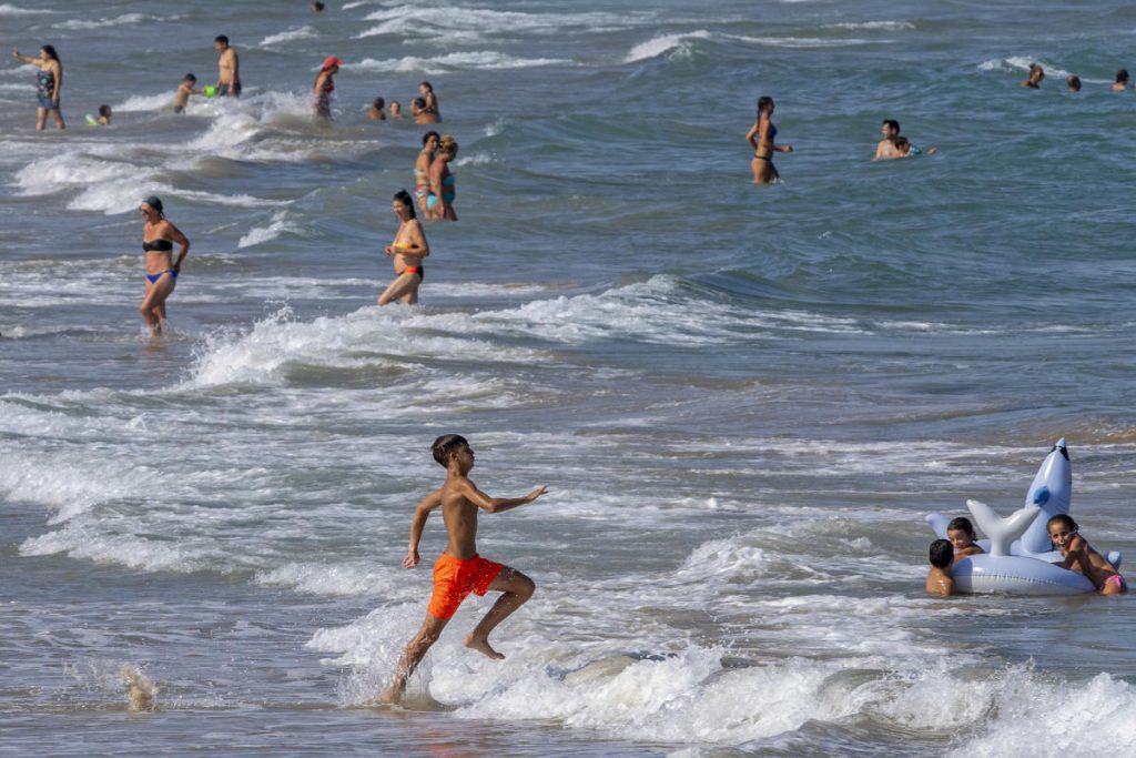 Para ilmuwan memperingatkan efek mengerikan dengan meningkatnya suhu di Mediterania