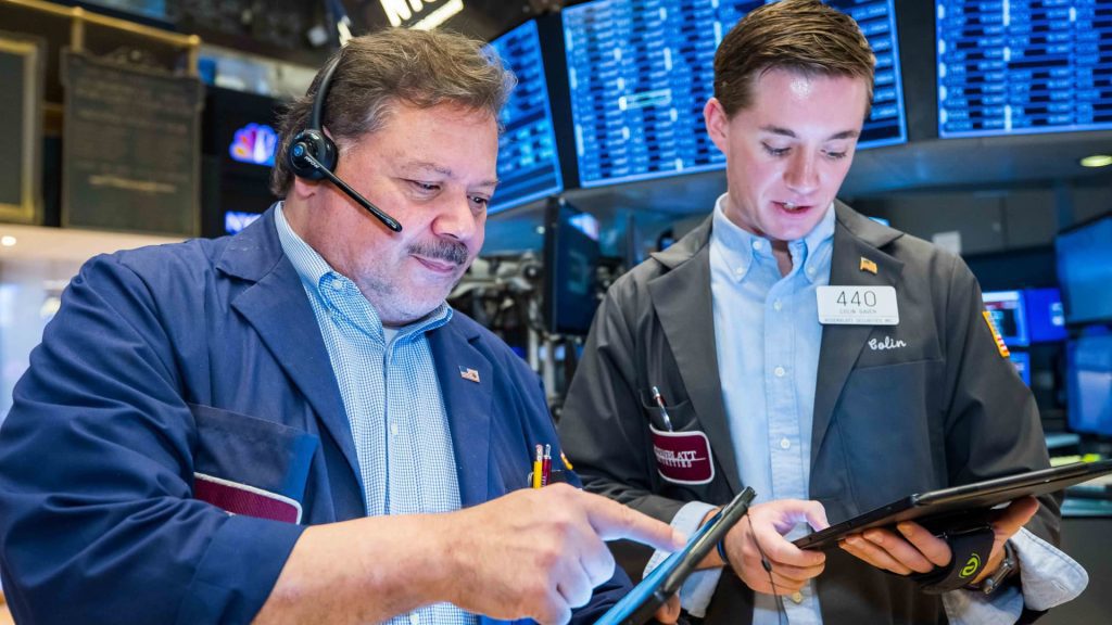 Saham berjangka AS datar setelah Dow, S&P 500 menembus penurunan tiga hari