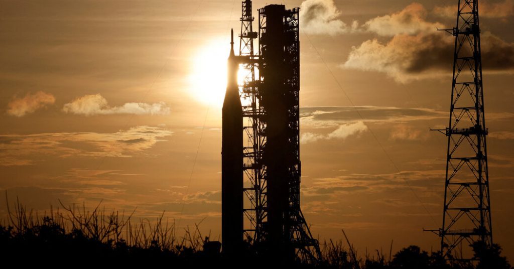 Saksikan Artemis Moon Rocket NASA lepas landas di landasan peluncuran