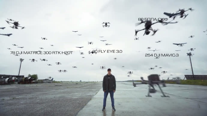 Ukraina membawa pasukan 472 drone ke langit sekaligus