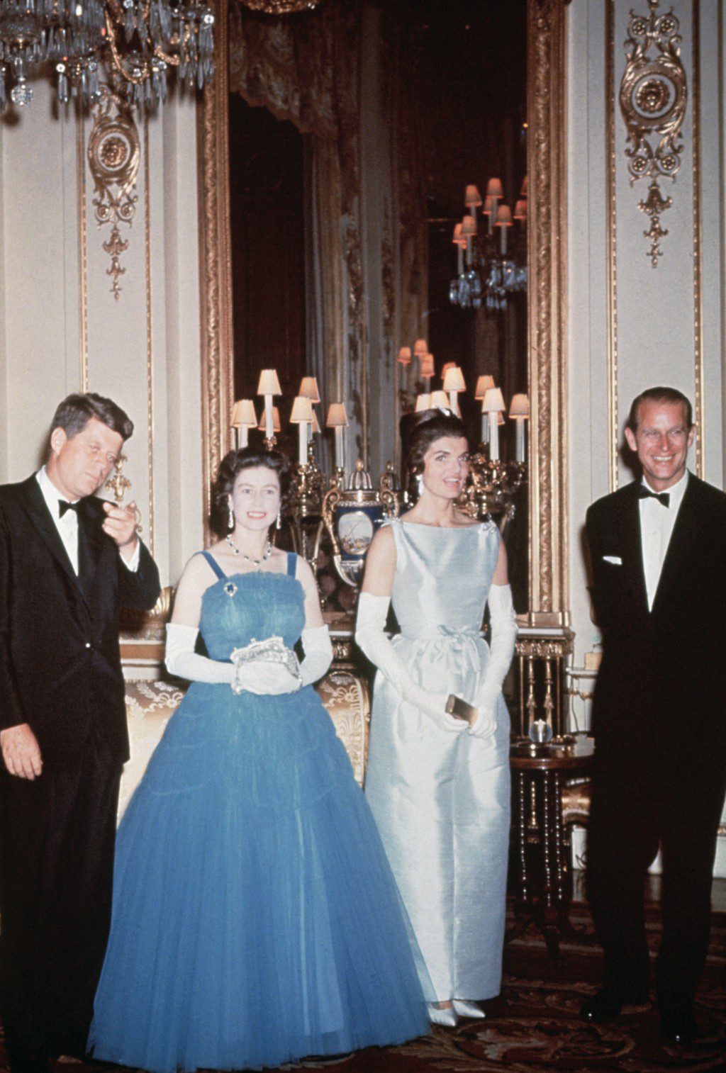 John F. Kennedy dan Ratu Elizabeth II