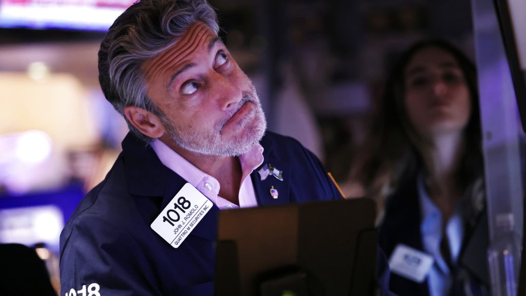 S&P 500 berjangka turun beberapa inci menjelang pertemuan September Federal Reserve minggu ini