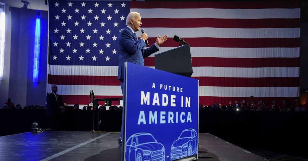 Biden memberikan $2,8 miliar untuk meningkatkan produksi logam AS untuk baterai mobil listrik