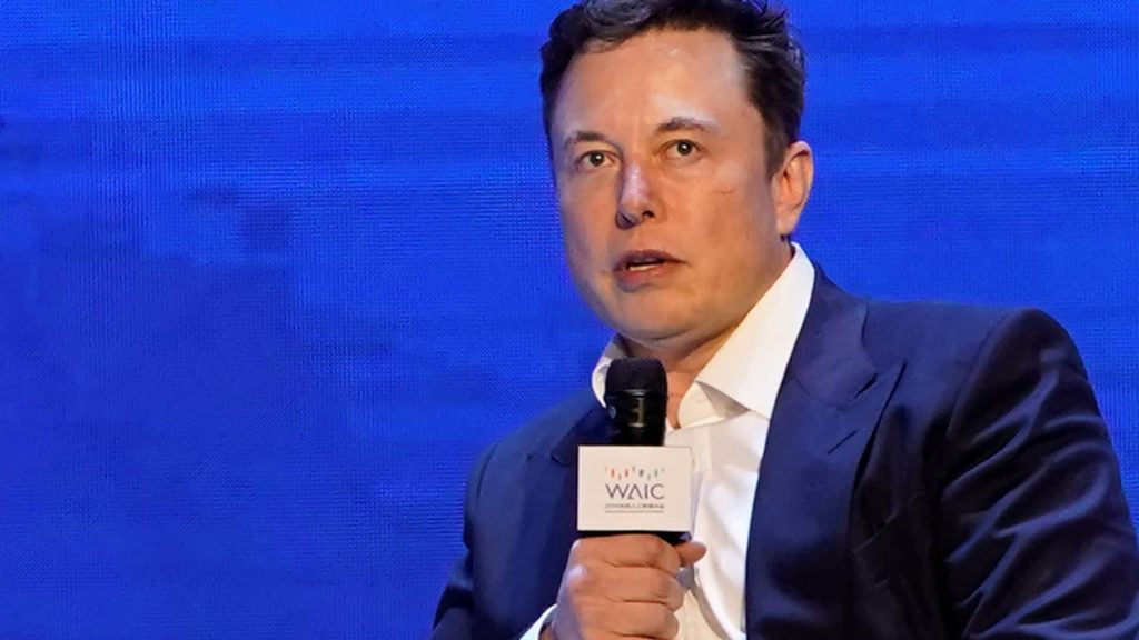Elon Musk mengatakan resesi global bisa berlangsung hingga musim semi 2024