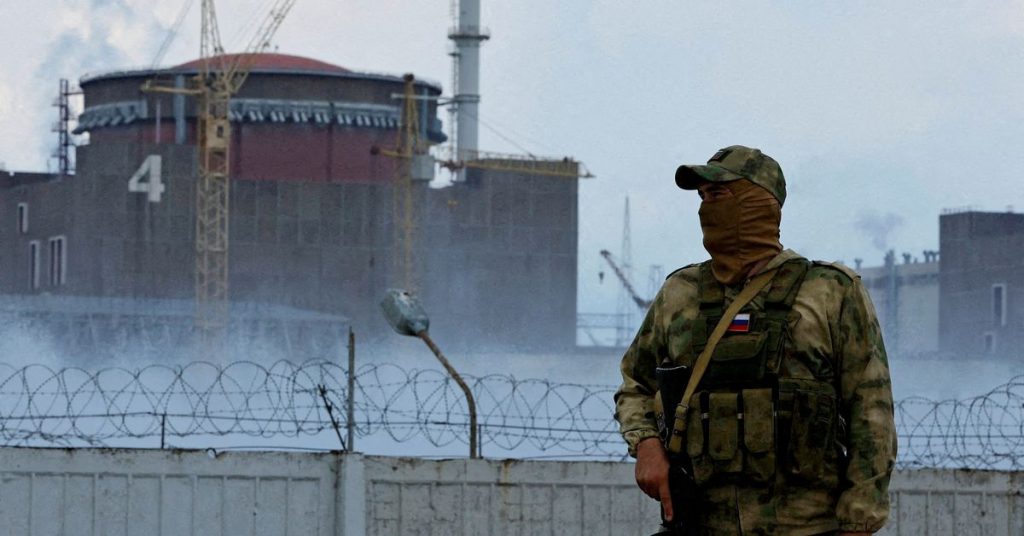Energoatom mengatakan bahwa patroli Rusia telah menangkap kepala pembangkit nuklir Zaporizhia Ukraina