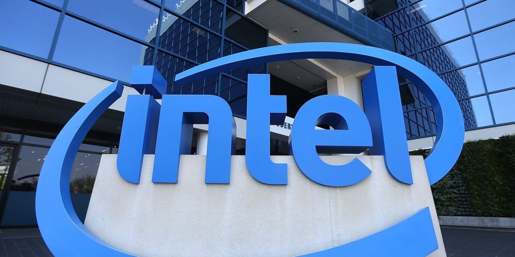 Intel dikatakan berencana untuk memberhentikan ribuan pekerja, dengan rincian kemungkinan akan muncul bersamaan dengan pendapatan kuartalan