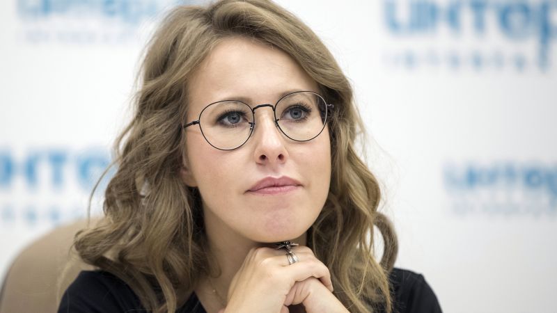 Ksenia Sobchak: Presenter TV dan mantan kandidat presiden melarikan diri dari Rusia
