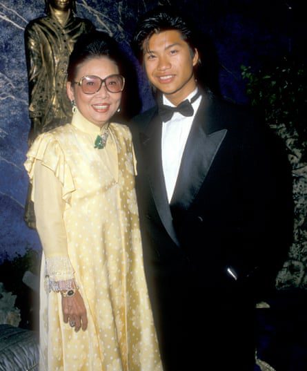 Sylvia Wu dan aktor Dustin Nguyen menghadiri California Institute for Cancer Research di Epicurean Gala 1988