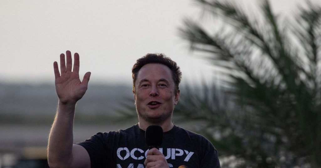 Sementara Musk berfokus pada Twitter, upah Tesla senilai $ 56 miliarnya diadili