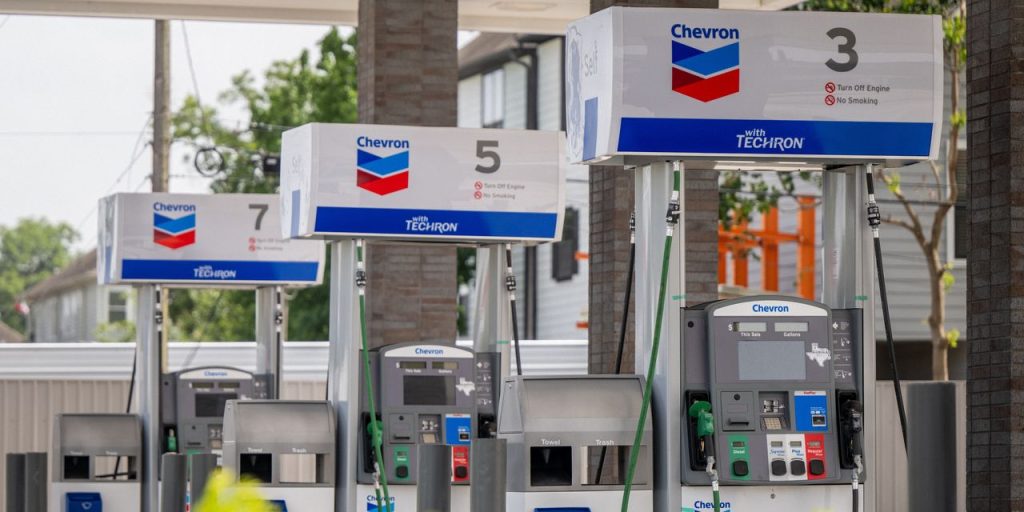 Chevron memperoleh lisensi AS untuk memompa minyak di Venezuela lagi